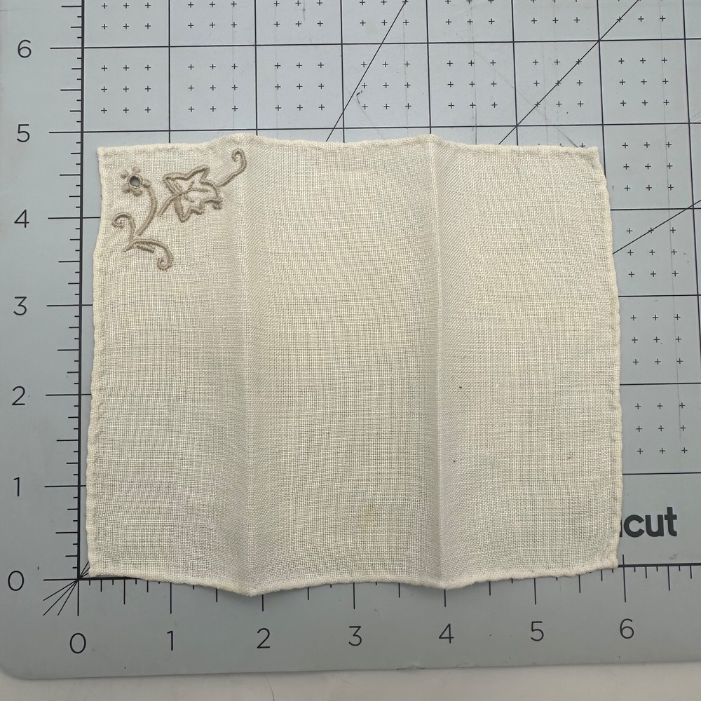 Set of 5 Vintage Embroidered Floral Hostess Cocktail Napkins‎